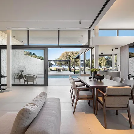 Pnoe - Seafront Experience Villa *