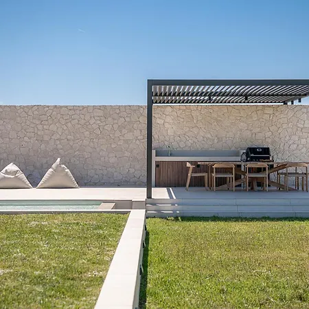 Pnoe - Seafront Experience Villa