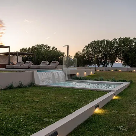 Pnoe - Seafront Experience *