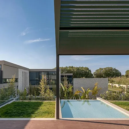 Villa Pnoe - Seafront Experience *