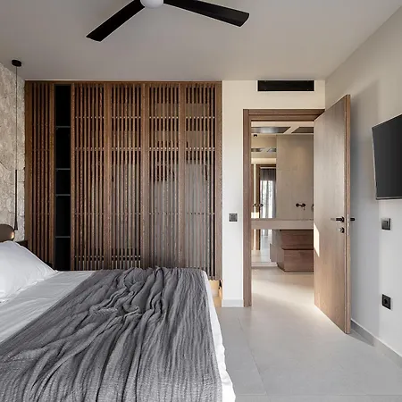 Villa Pnoe - Seafront Experience