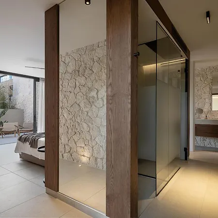 Villa Pnoe - Seafront Experience *